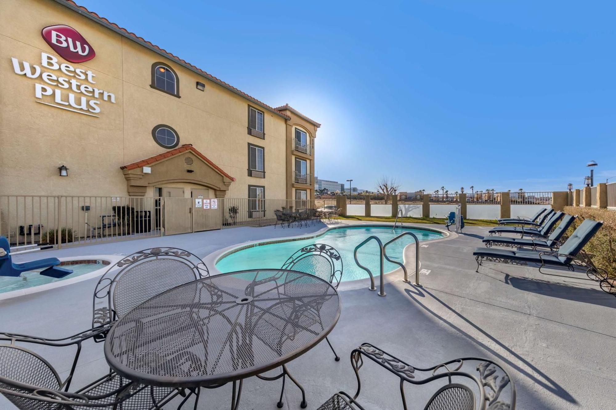 Best Western Plus John Jay Inn & Suites Palmdale Exteriér fotografie