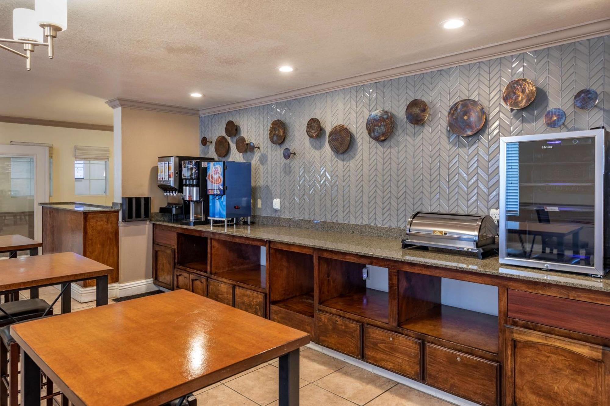 Best Western Plus John Jay Inn & Suites Palmdale Exteriér fotografie